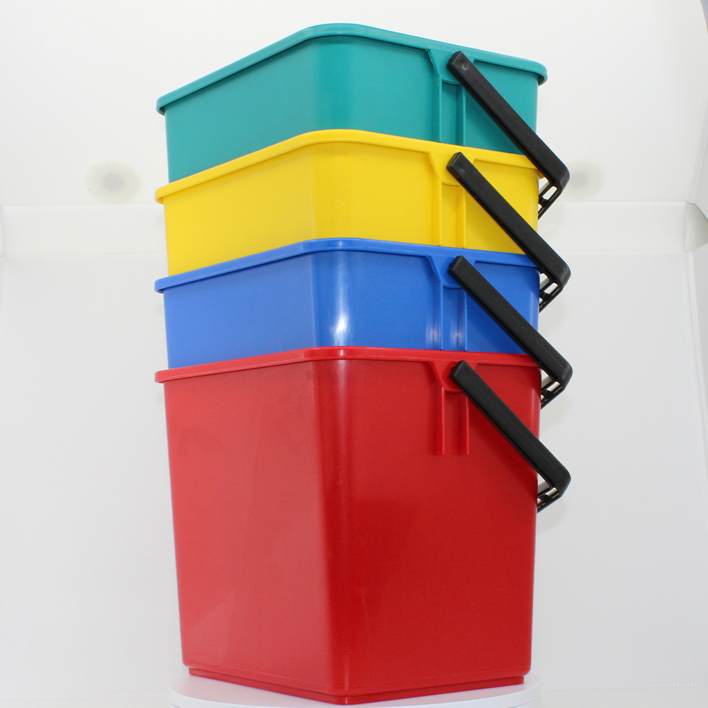 Plastic bucket 6 litres Plastic bucket 6 litres