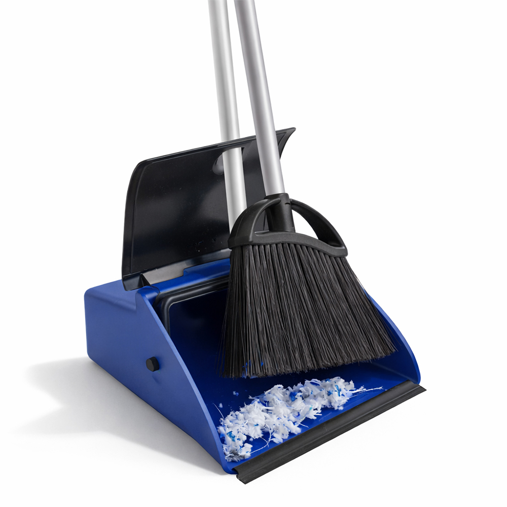 Pelle avec balayette