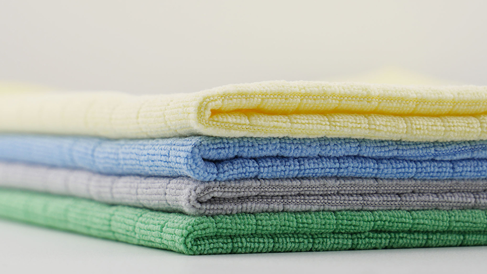 Reinigungstücher und Wischmopp